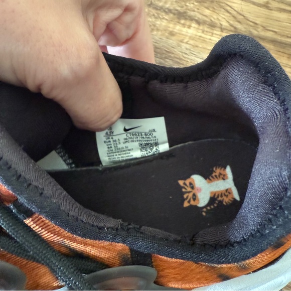 NIKE React Presto Unisex Running Shoes in ‘Tiger’ Print US W 6 / M 4.5 LIKE NEW - Picture 13 of 15